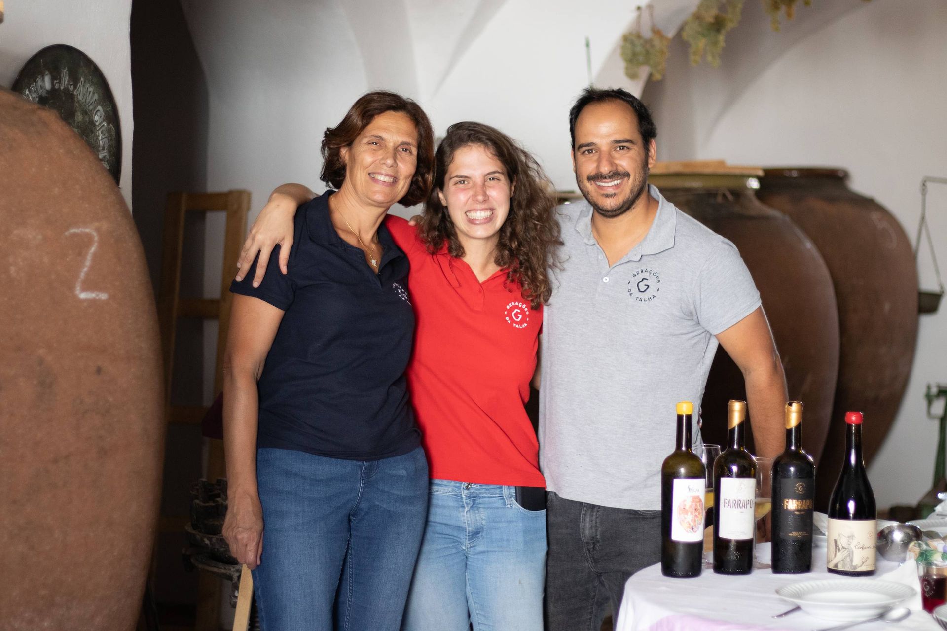 The family behind Gerações da Talha in the cellar